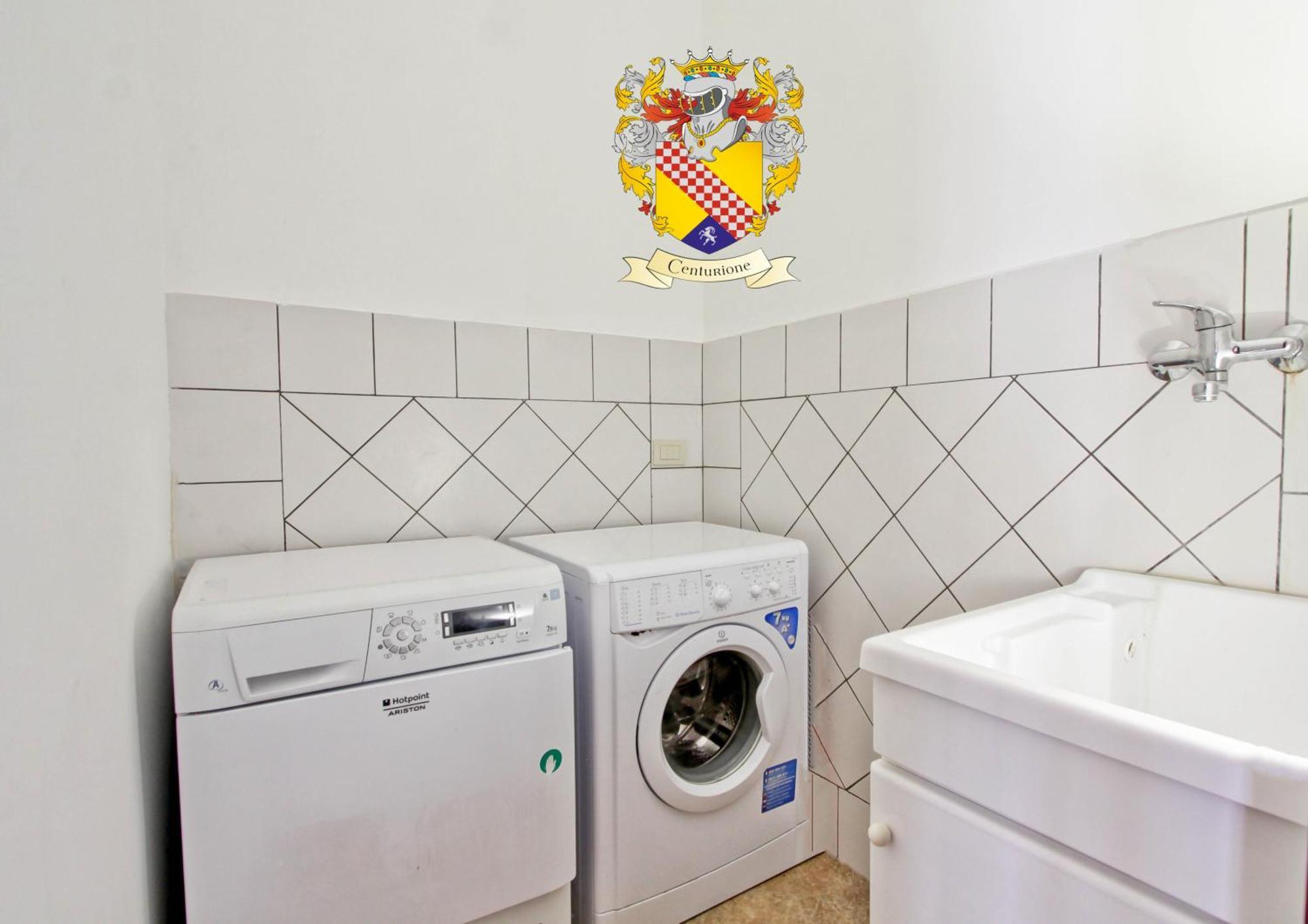 Dal Centurione Apartment โรม ภายนอก รูปภาพ