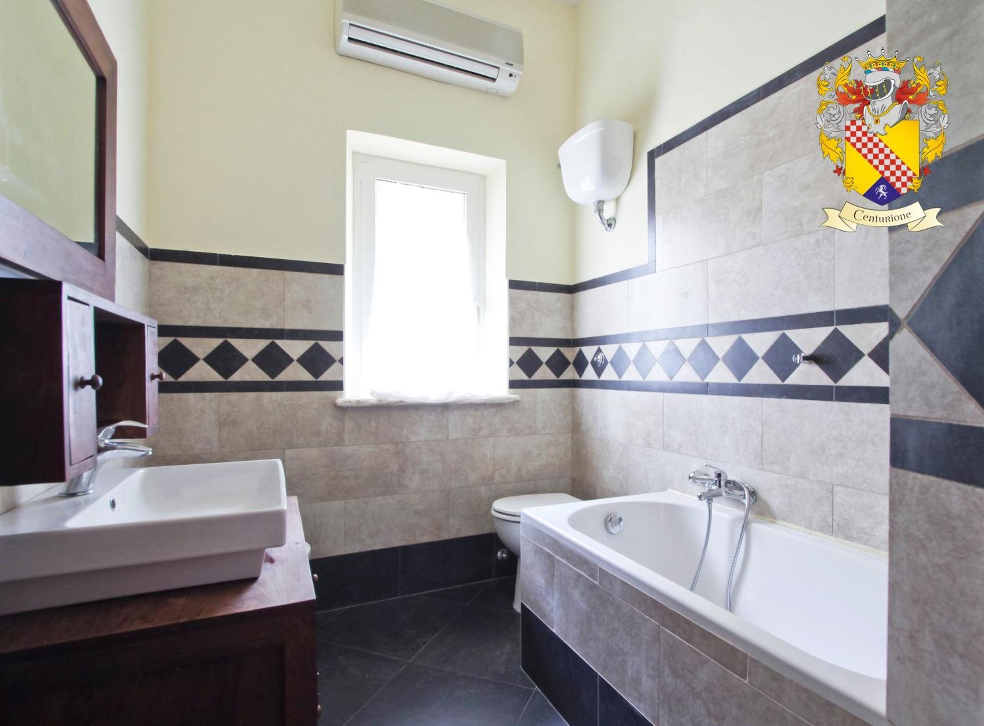 Dal Centurione Apartment โรม ภายนอก รูปภาพ