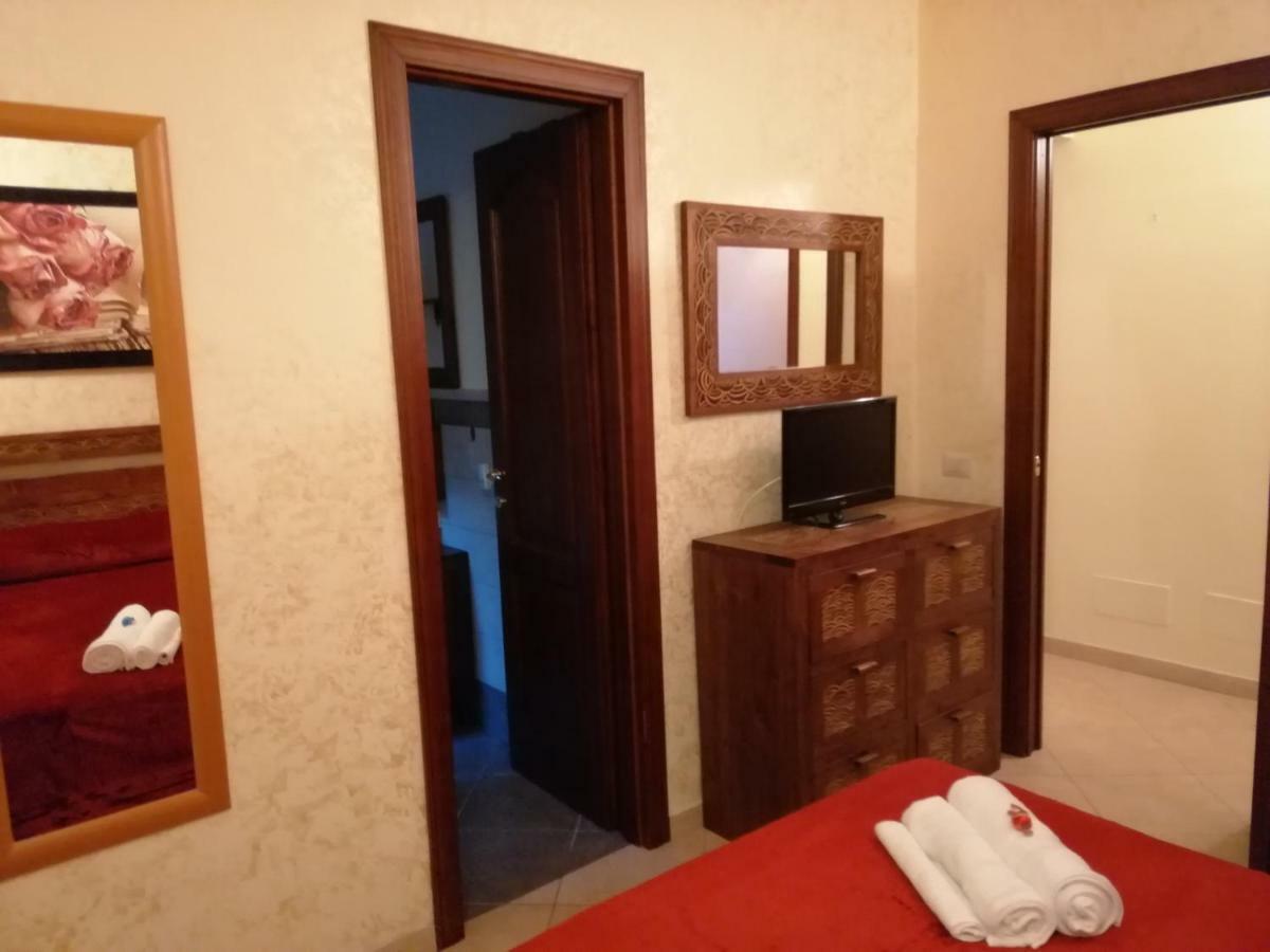 Dal Centurione Apartment โรม ภายนอก รูปภาพ