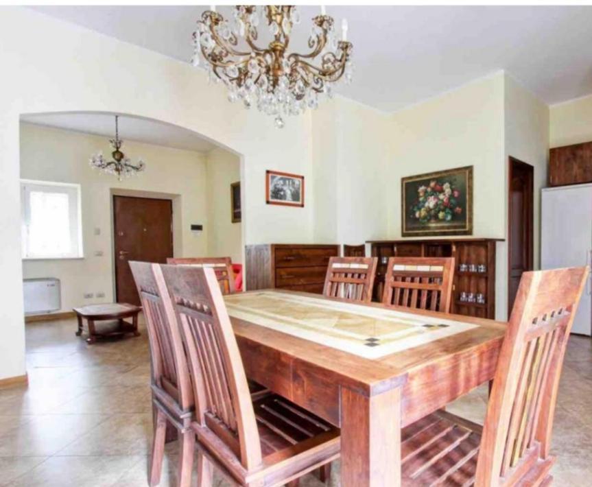 Dal Centurione Apartment โรม ภายนอก รูปภาพ
